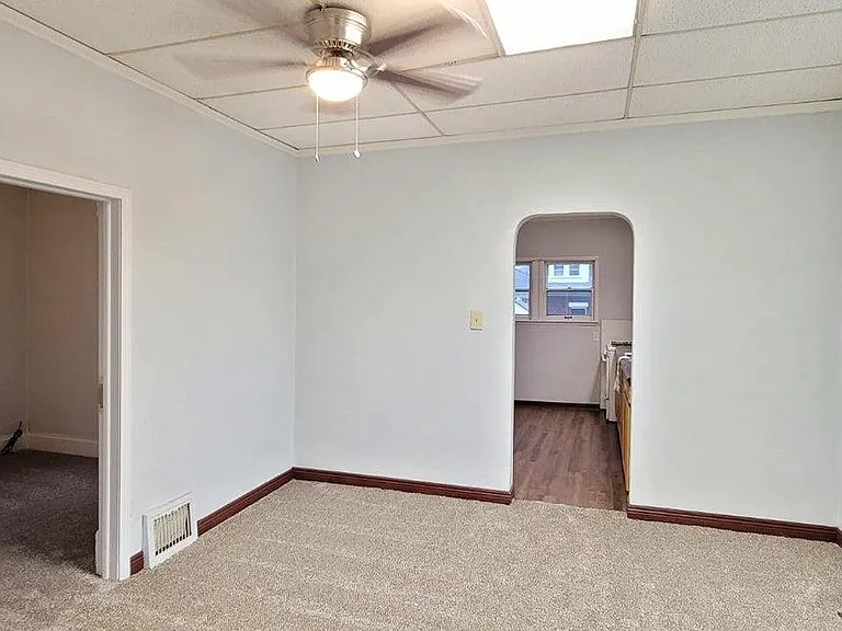 506 Dupage St — Photo 5
