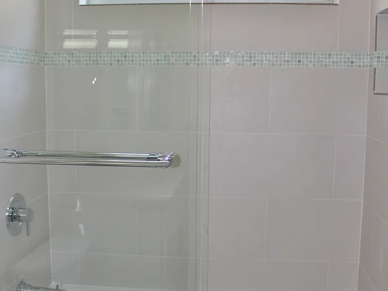1433 S Saltair Ave #4 — Photo 8