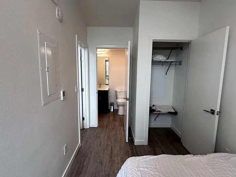Sienna Apartments — Photo 18