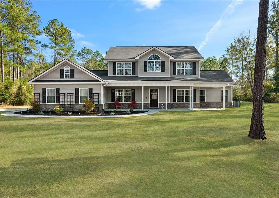 1st image of 550 Quail Dr NE