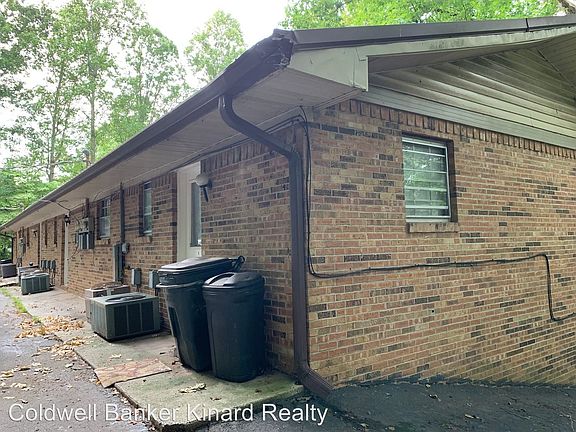 3rd image of 3728 Cliffside Dr NE APT 8