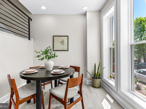 4th image of 2723 Hampden Ave