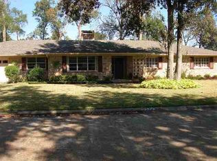 5570 Fleetwood Ln, Beaumont, TX 77706