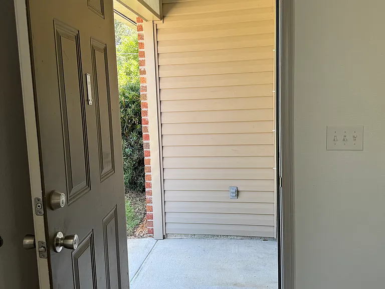 3393 Green Briar Cir #B — Photo 15