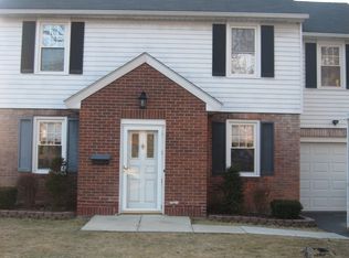 33 Pointview Dr, Troy, NY 12180