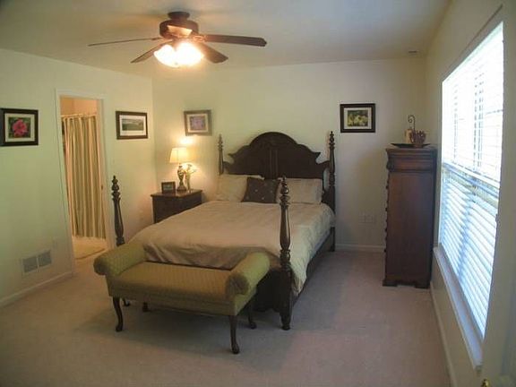 1st Floor Master Suite