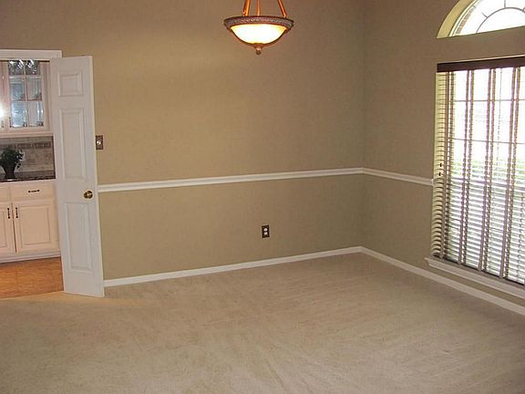 4th image of 3403 Deerland Ct