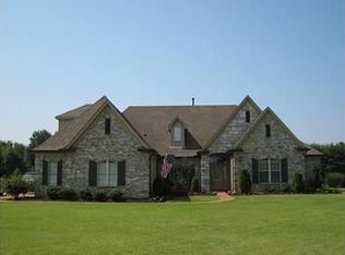 9445 Bolton Estates Rd, Millington, TN 38053