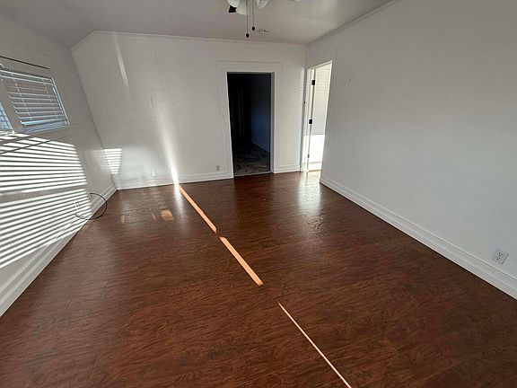 3rd image of 59 California St