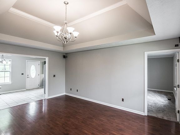 3rd image of 113 Cambridge Dr