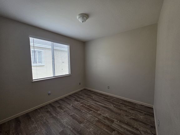 4th image of 804 Edward Werth Dr #2
