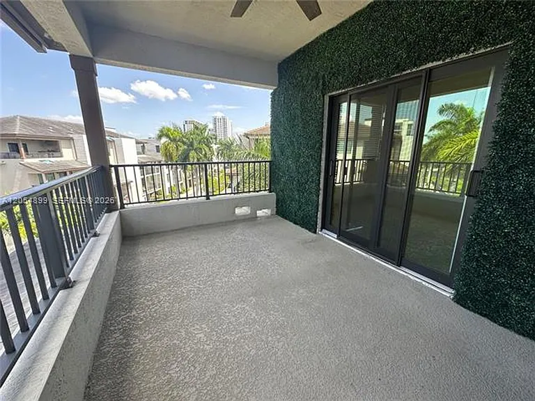 4713 NW 84th Ct #Townhouse 4713 — Photo 17