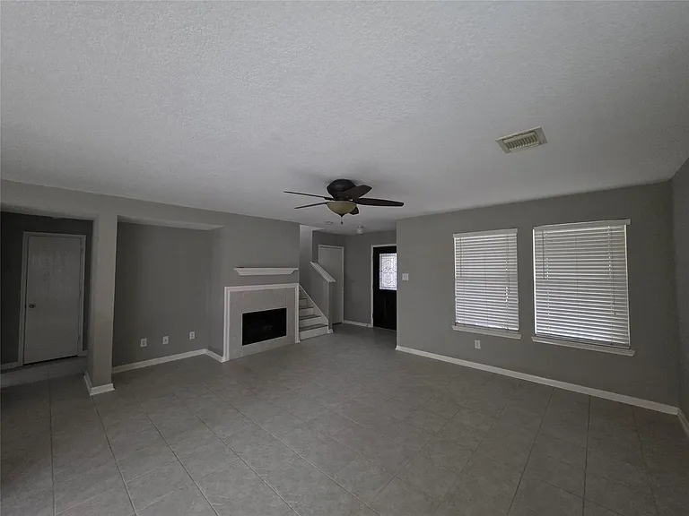 15515 Bartlett Pear Ct — Photo 3