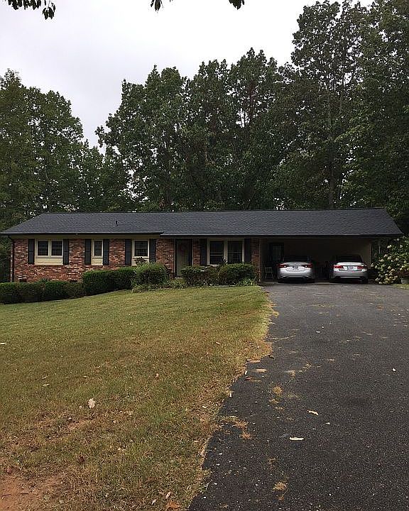 1st image of 589 Hoyle St