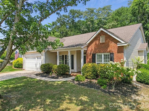 5th image of 10906 Chamberlain Hall Ct