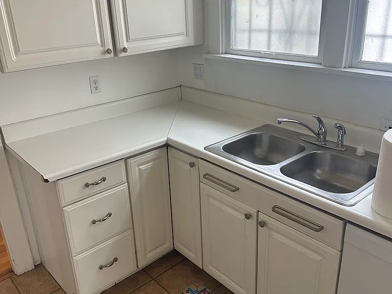 4164 Prospect Ave — Photo 5