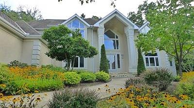 1st image of 32379 Pinebrook Ln