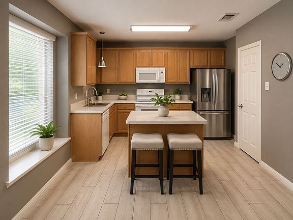 4th image of 610 Juniper Dr