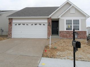 106 Silo Valley Dr, Wentzville, MO 63385