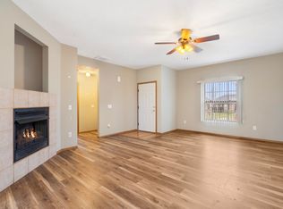 879 W Cambridge Ave, Nixa, MO 65714