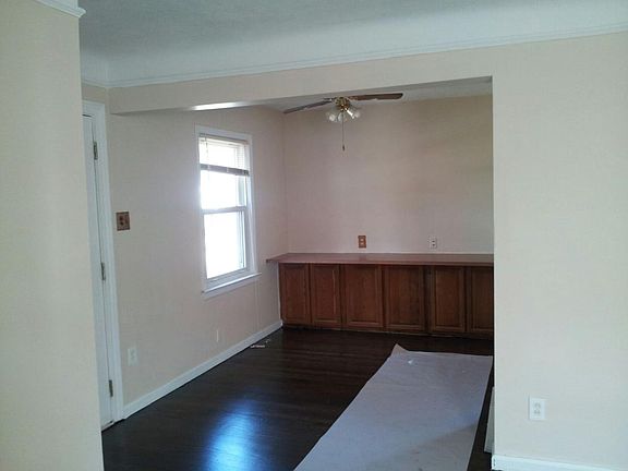 3rd image of 22730 Purdue Ave