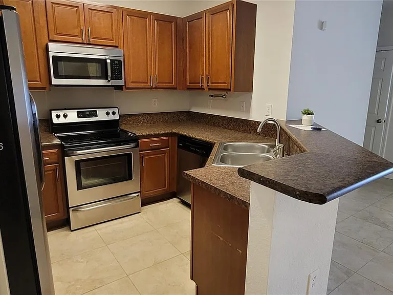 27300 SW 140th Psge — Photo 7