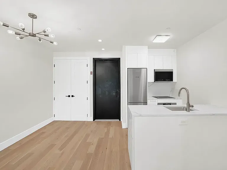 925 Bushwick Ave #4B — Photo 2