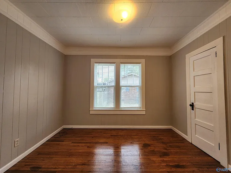 721 S Market St — Photo 15