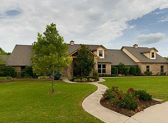 2nd image of 5600 Sycamore Pond Dr