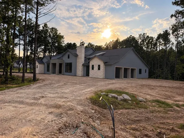 4816 Hawk Canyon Ct, Montgomery, TX 77316