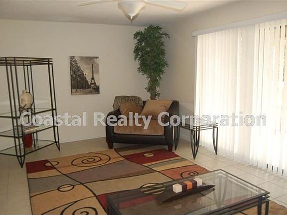 4th image of 46 Baywood Ct