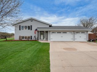 6861 Beck Ln, West Bend, WI 53090