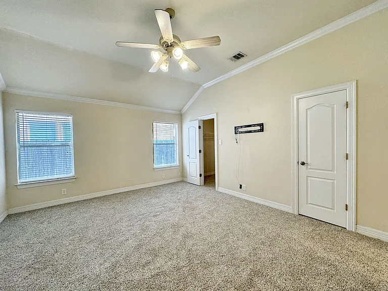 2103 Preakness Ln — Photo 13