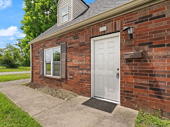 2nd image of 817 Lancelot Ct