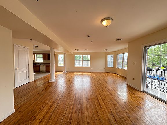 2nd image of 324 Clinton Ave Floor 2