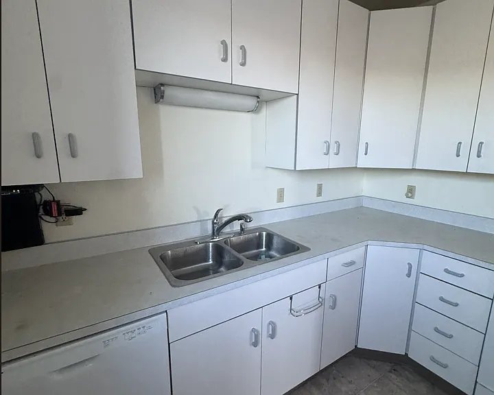 24 Main St N #201 — Photo 1