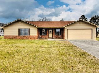 1646 Rivergate Dr, Sevierville, TN 37862