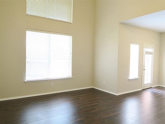 5th image of 7016 Eagle Vail Dr