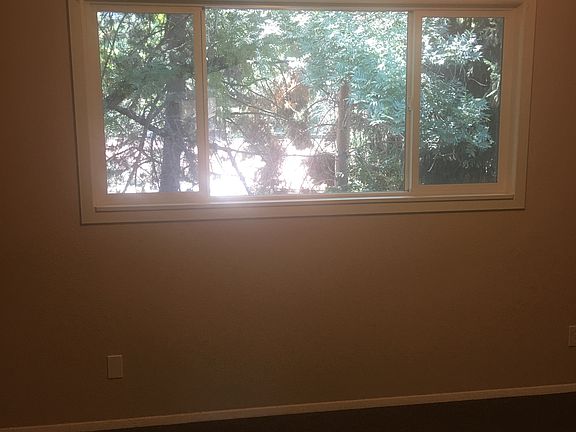 5th image of 1165-1167 NE Harvey Rd #1165-1167