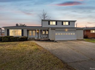 30151 Barbary Ct, Warren, MI