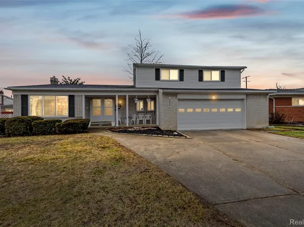 30151 Barbary Ct, Warren, MI 48093