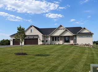 11014 Taylor Ln, Rogers, MN 55374