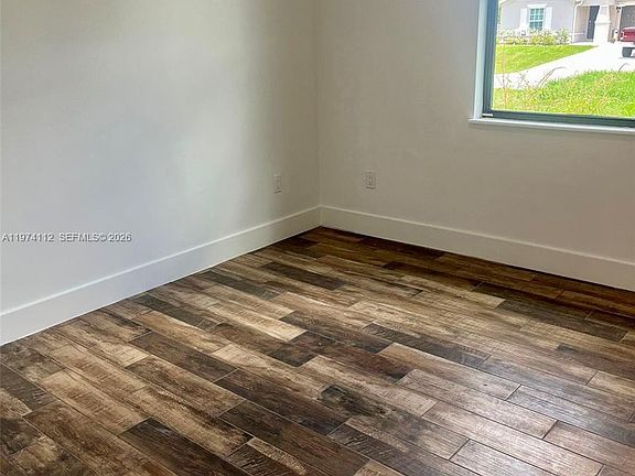 5th image of 3365 Douglas Rd