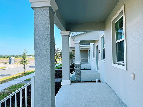 4th image of 3105 Ella Way St