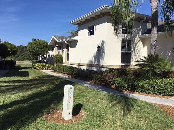 2nd image of 1218 Lyndhurst Greens Dr