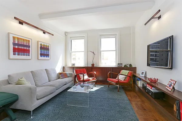 Sold by Corcoran | media 27