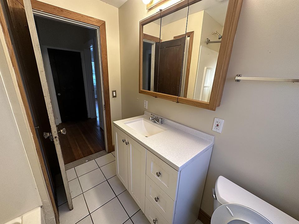 2nd image of 105 Beverly Hts