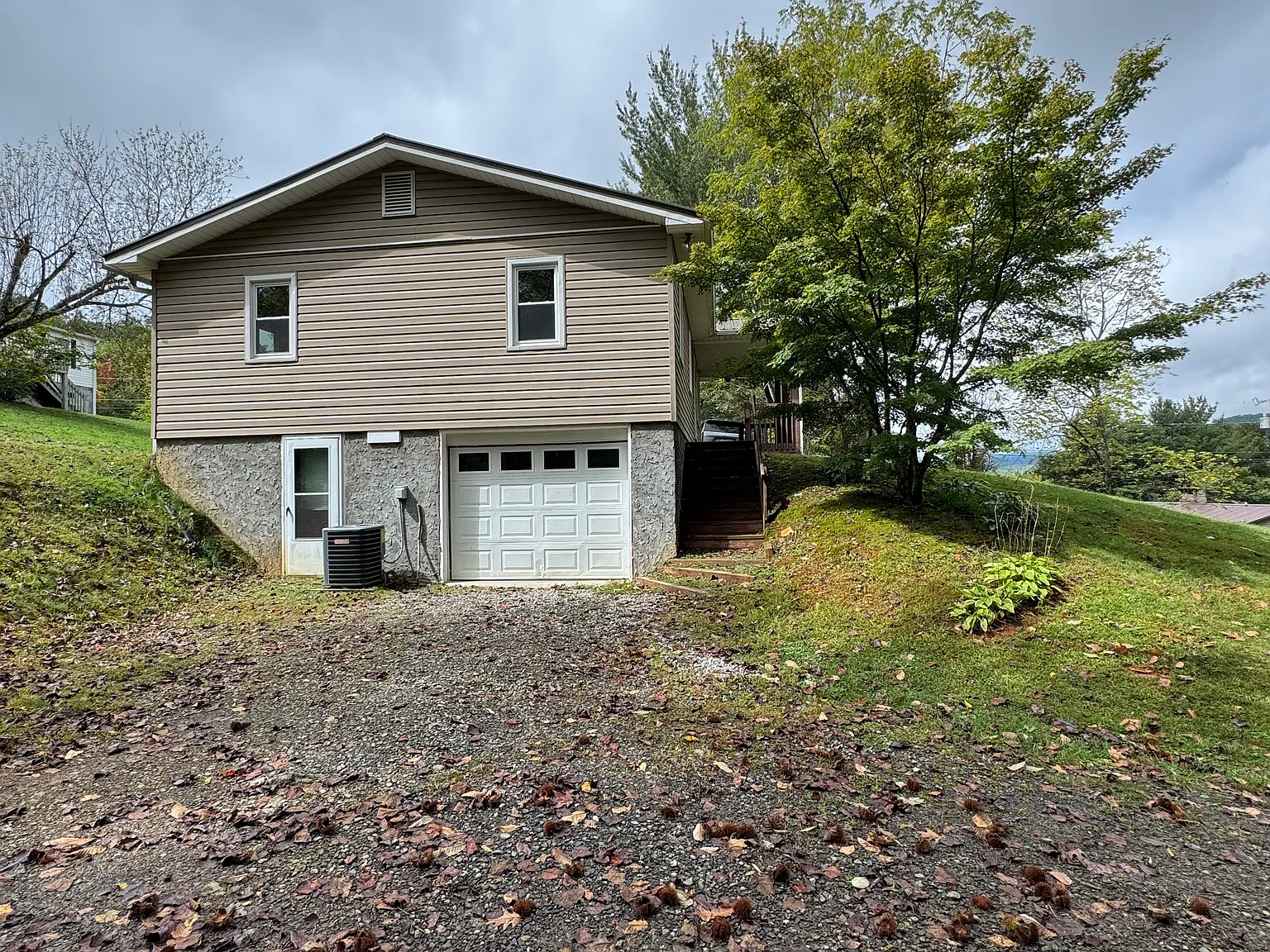 3 bed, 1158 sqft, $1,850 — Photo 4