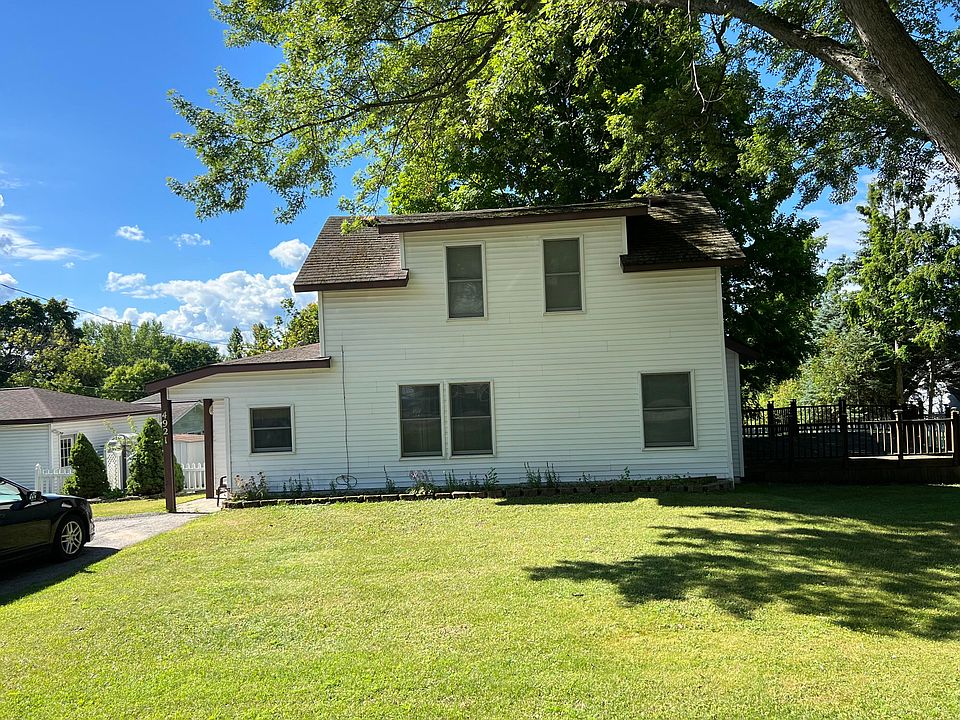 4921 Spring St, Onekama, MI 49675 Zillow