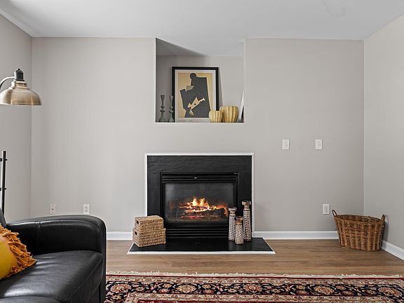 5th image of 6506 Caverstone Ln